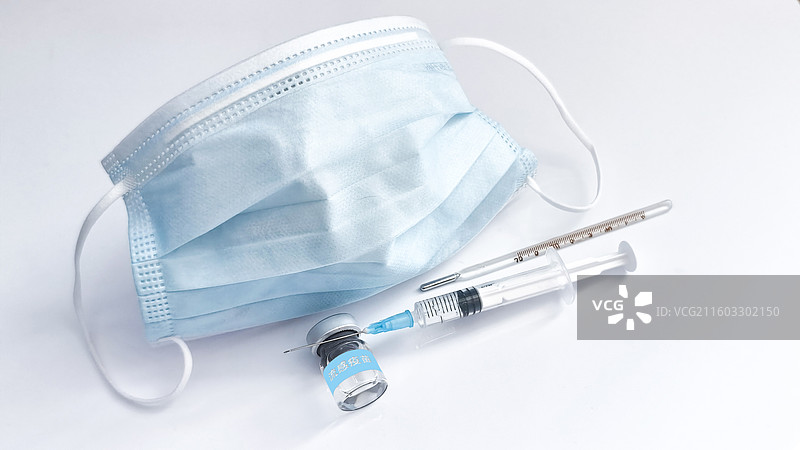 接种流感疫苗带口罩预防流行性感冒图片素材