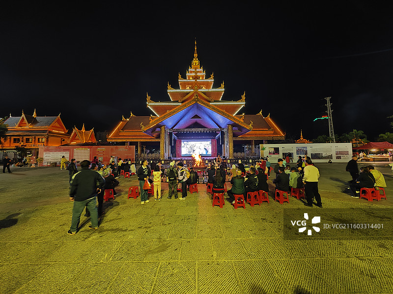 云南省西双版纳州勐腊县星光夜市图片素材