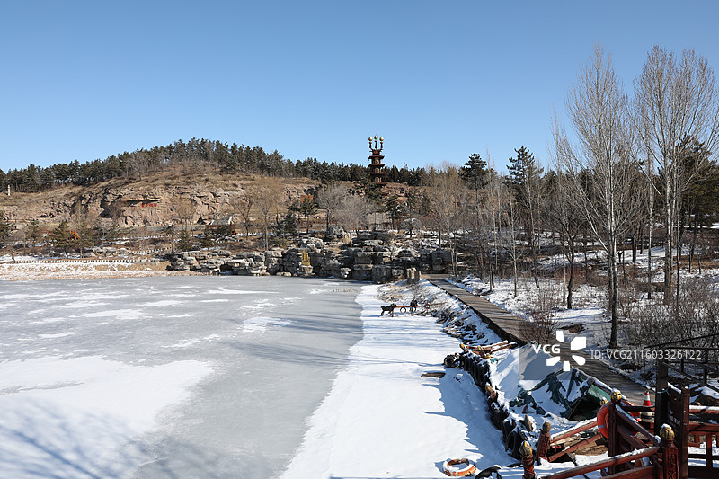 大同云冈石窟灵岩寺冰天雪地世界文化遗产 寺庙建筑塔大雪树林图片素材
