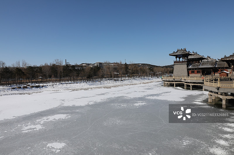 大同云冈石窟灵岩寺冰天雪地世界文化遗产 寺庙建筑塔大雪树林图片素材