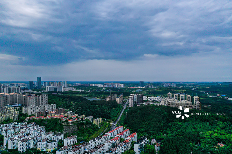 在湖北荆门象山山麓鸟瞰城区景色图片素材