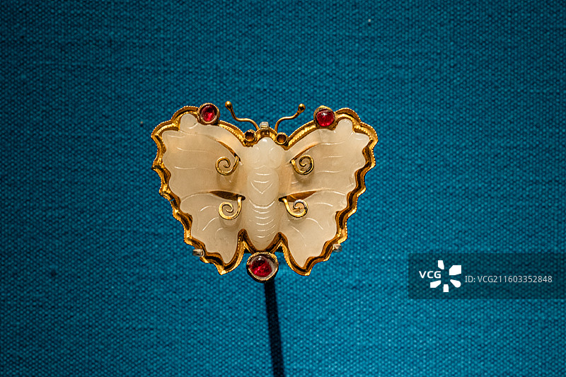 明代 嵌玉蝴蝶金簪首 上海博物馆图片素材