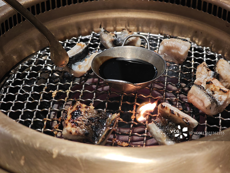 现烤河鳗 鳗鱼饭 烤鳗鱼 小南国转行做烤肉 一本·南日式烧肉 上海长宁日料美食街图片素材