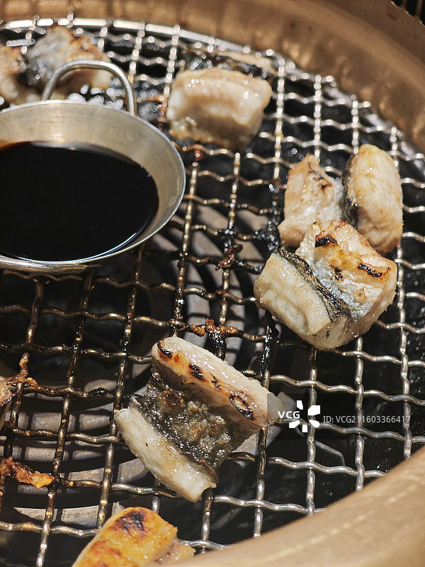 现烤河鳗 鳗鱼饭 烤鳗鱼 小南国转行做烤肉 一本·南日式烧肉 上海长宁日料美食街图片素材