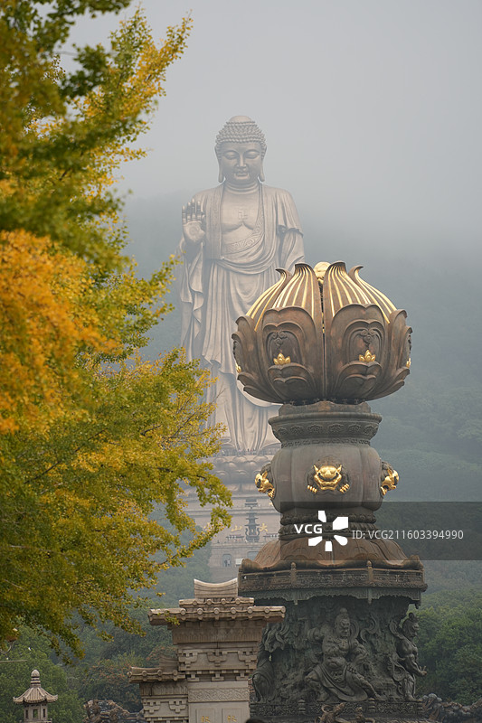 江苏无锡灵山圣境九龙灌浴佛像图片素材