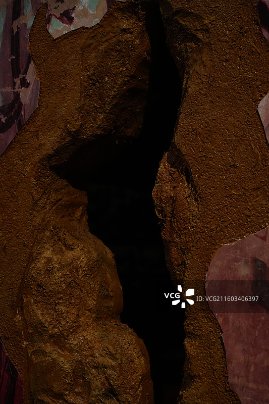 中国敦煌石窟保护研究基金会成立三十周年敦煌文化艺术公益展 藏经洞 洞窟 复制品图片素材