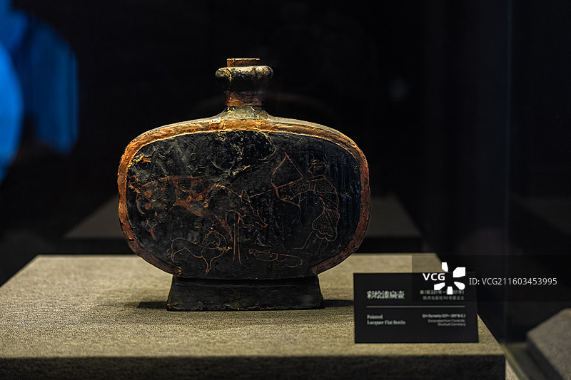 秦 彩绘漆扁壶 睡虎地墓地94号墓出土 云梦县博物馆图片素材