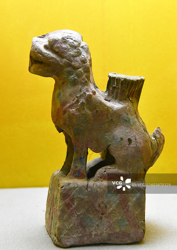 河南省开封市常明古灯博物馆造型各异的灯具  百狮灯图片素材