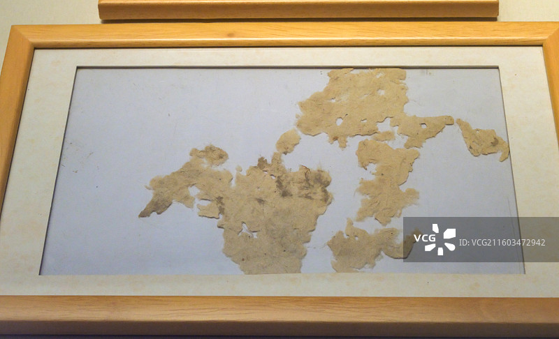金关纸 西汉 1973年甘肃居延肩水金关出土 中国国家博物馆“古代中国基本陈列”图片素材