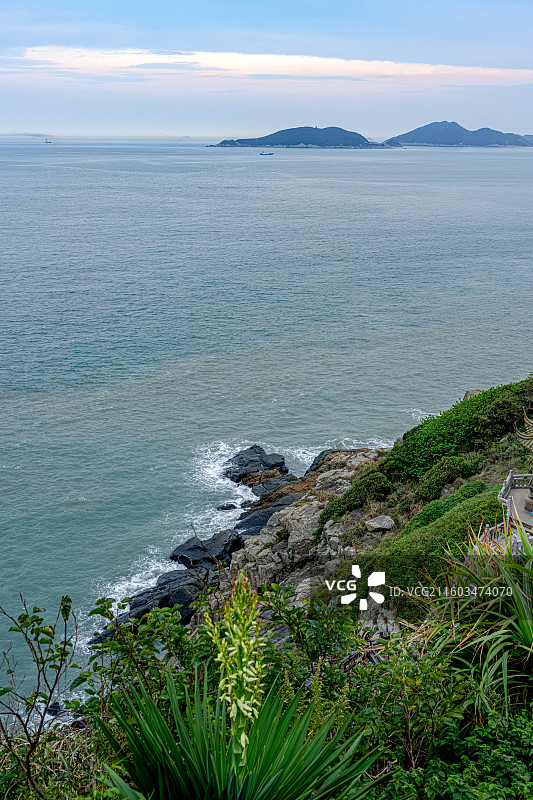 普陀山海天佛国 眺望洛迦山 梵音古洞 梵音洞 普陀十二胜景图片素材
