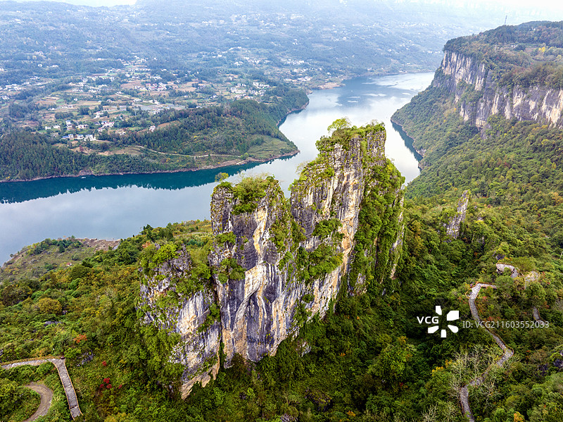 恩施大清江红花峰林风光图片素材