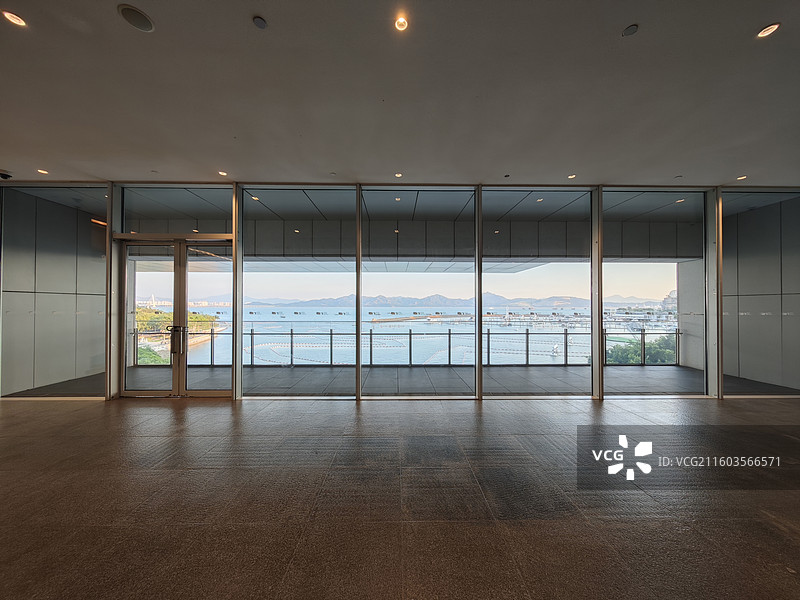 深圳蛇口海上世界文化艺术中心海天风光远景视角图片素材