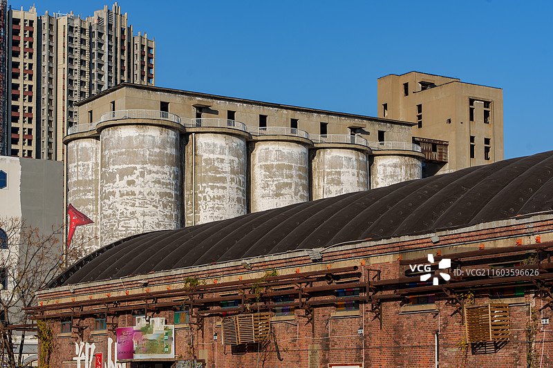 河南省郑州记忆·1952创意园（原郑州油脂化学厂）内的工业遗存建筑风光图片素材