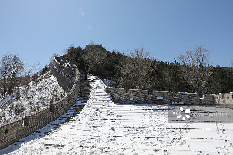 山西雁门关茫茫大雪冰天雪地长城城门楼塞外风光中华第一关山舞银蛇原驰蜡象雄关关外图片素材