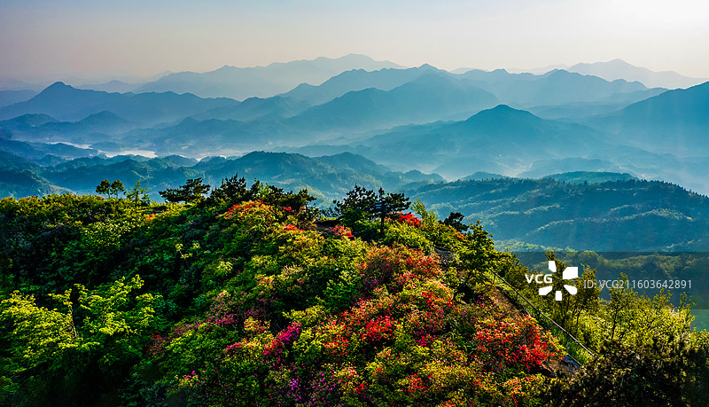 大别山千峰对天图图片素材