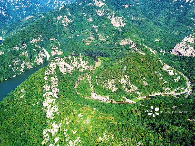 山海关角山长城小天池，石河水库燕塞湖，周围的山体主要由燕山运动形成,地貌以类喀斯特地貌为主图片素材