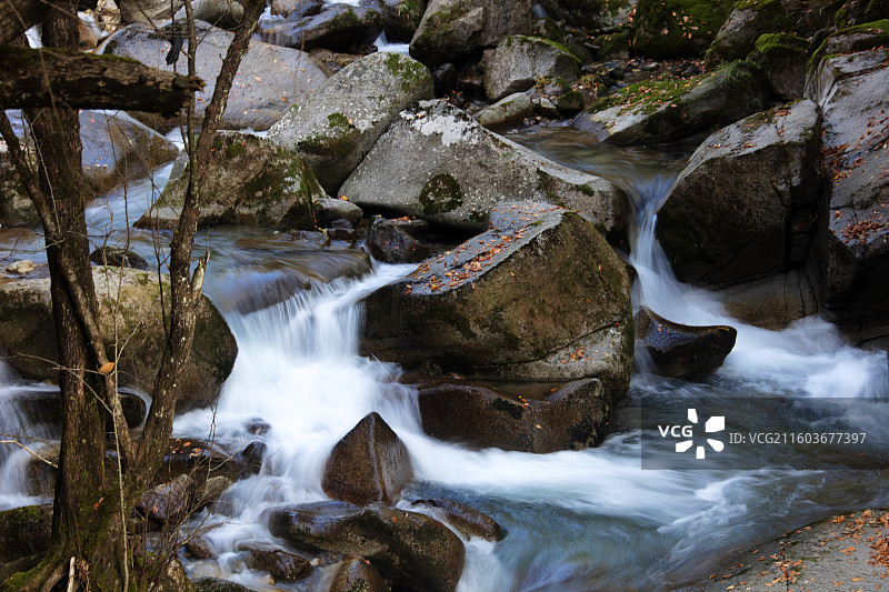 光雾山诺水河世界地质公园米仓山图片素材