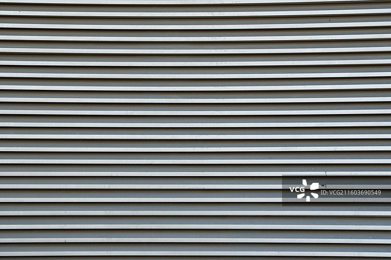 金属百叶窗平行线条特写图片素材