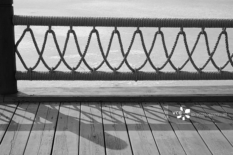 栏杆-北京东郊湿地公园图片素材