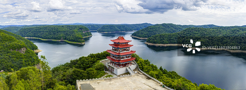 桦甸白山湖图片素材