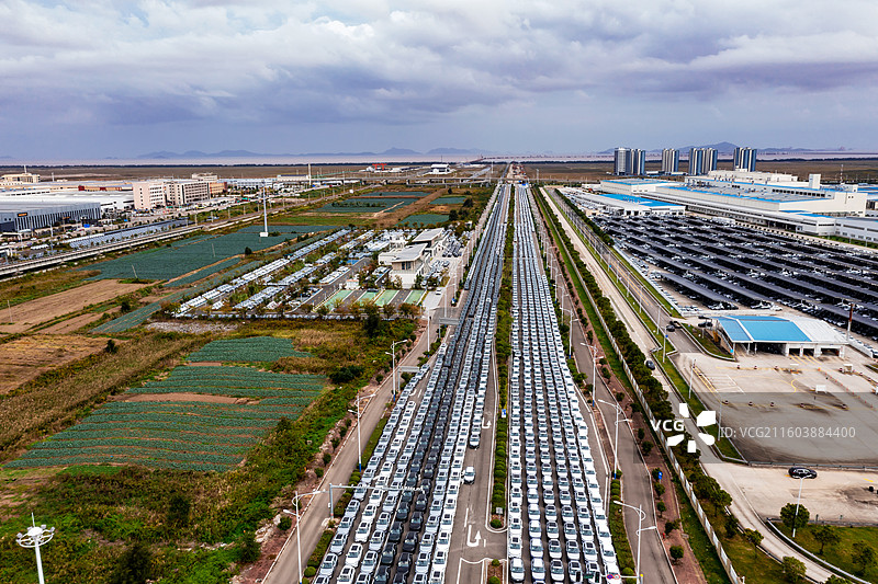 整齐摆放的汽车图片素材