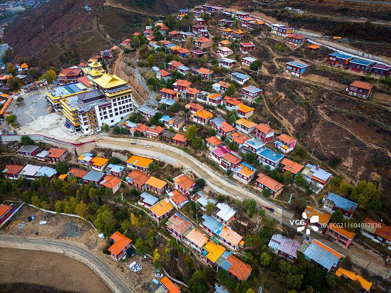四川省甘孜州炉霍县寿灵寺航拍图片素材