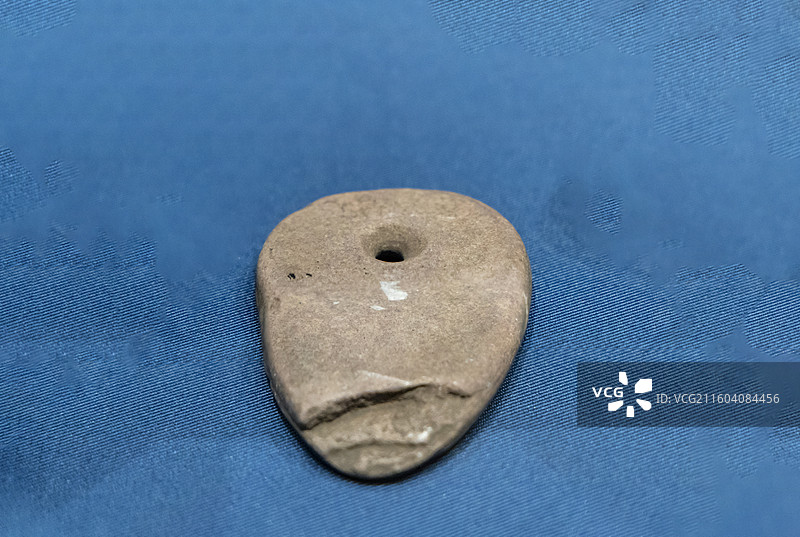 辽宁省沈阳博物馆“沈阳历史陈列”：石坠（高台山文化，新民市高台山出土）图片素材