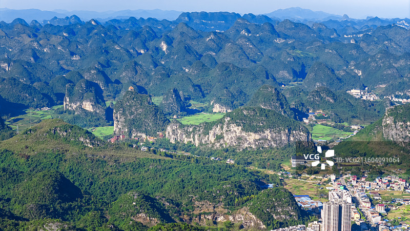 广西河池市宜州区婆岩山图片素材