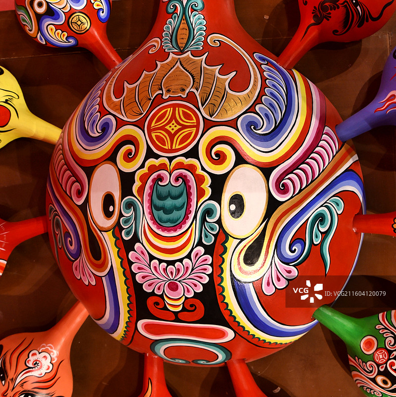 凤翔六营中国泥塑文化园马勺脸谱图片素材