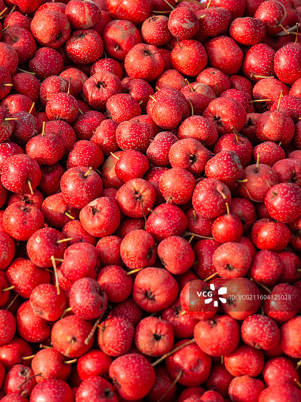 赶大集买山楂图片素材