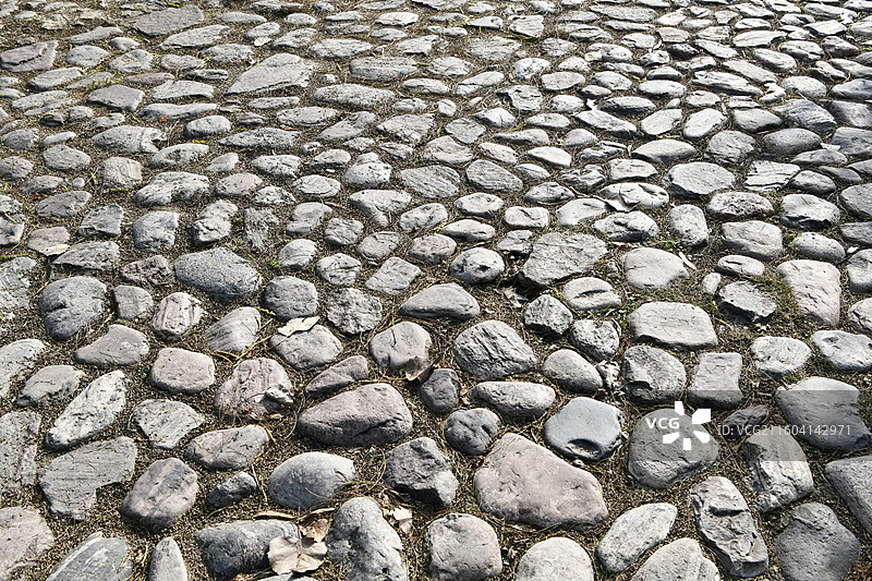 古朴鹅卵石铺就的地面图片素材