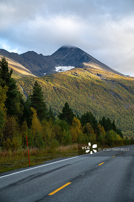 特罗姆瑟通往纳尔维克的公路风光图片素材