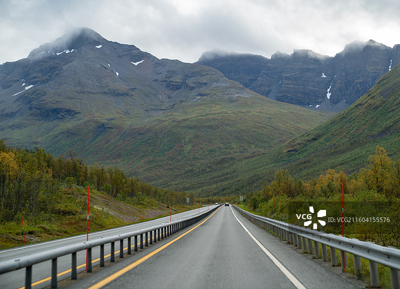 特罗姆瑟通往纳尔维克的公路风光图片素材