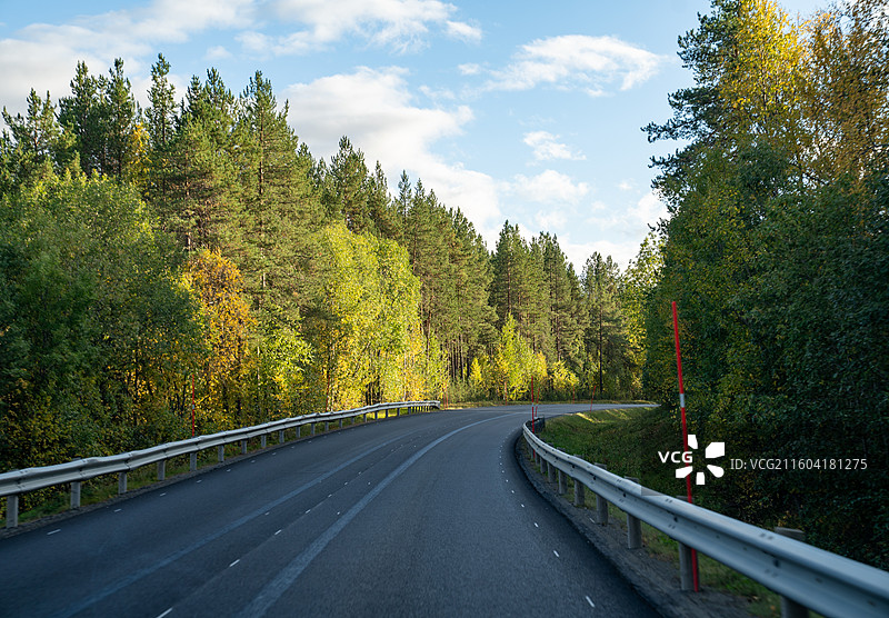 特罗姆瑟通往纳尔维克的公路风光图片素材