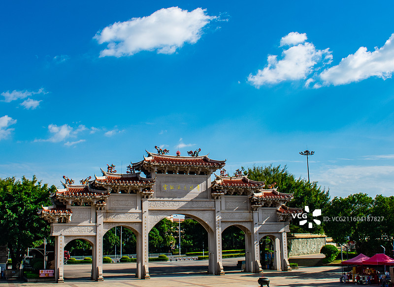 厦门青礁慈济宫牌坊图片素材