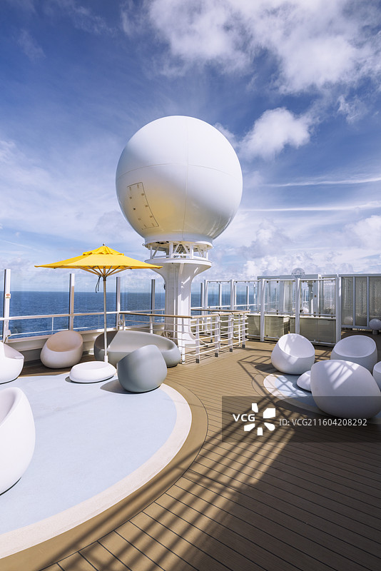 国产首艘大型豪华邮轮爱达·魔都号掠影图片素材