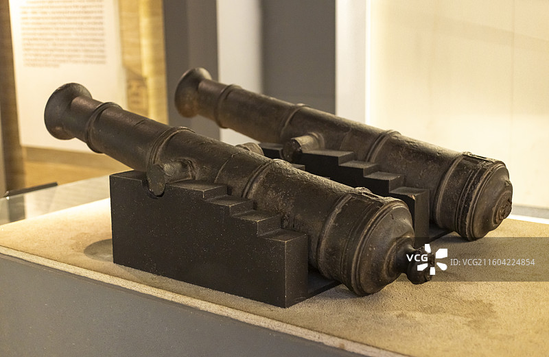 清代同治年（1862-1874）制造的抵御外敌入侵的铁炮 天津博物馆图片素材