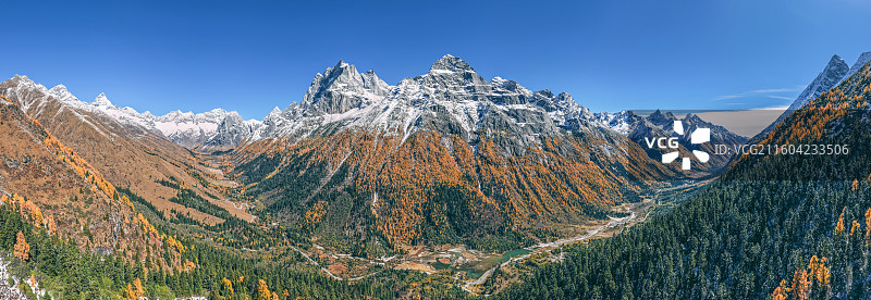 四姑娘山双桥沟秋景图片素材