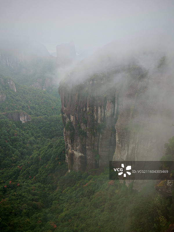 浙江省台州市临海神仙居景区高山地质云雾图片素材