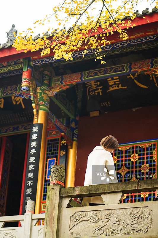 成都金堂云顶山慈云寺银杏图片素材