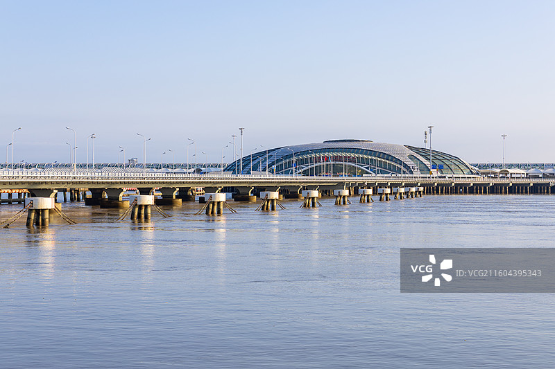 上海吴淞口国际邮轮港码头图片素材