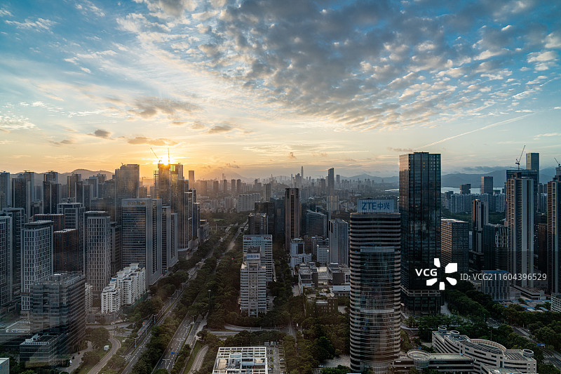 深圳深铁皇冠假日酒店俯瞰深圳市容图片素材