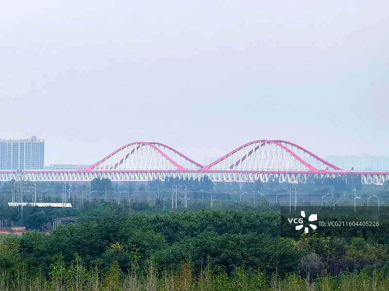 西安地铁公路两用渭河大桥图片素材