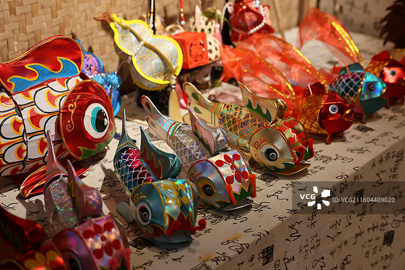 江南水乡古镇民居石桥倒影濮院古镇秋景特写图片素材