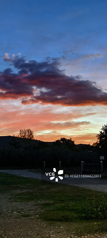 希腊色萨利大区特里卡拉州，卡兰巴卡清晨图片素材