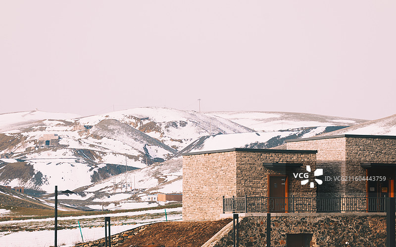 春天包头春坤山春雪后风光图片素材