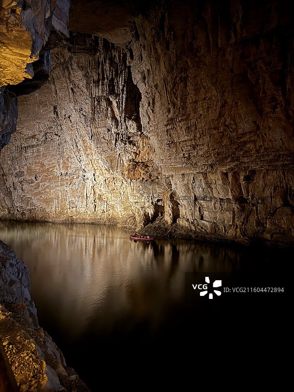 贵州毕节织金大峡谷暗河图片素材