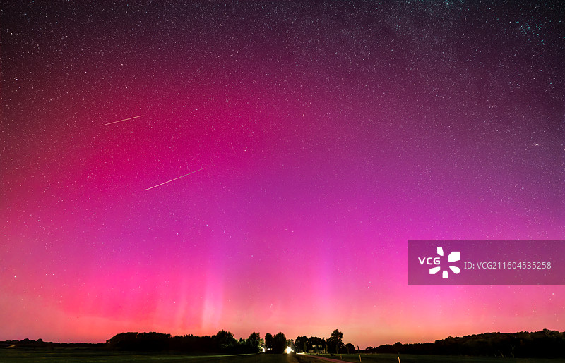 极光流星雨图片素材