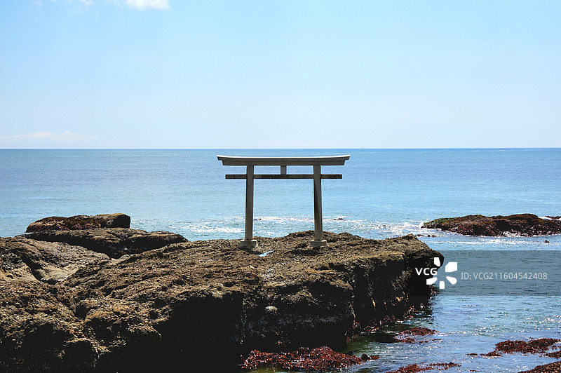 日本茨城县东茨城郡大洗町，大洗磯前神社的海中鸟居图片素材