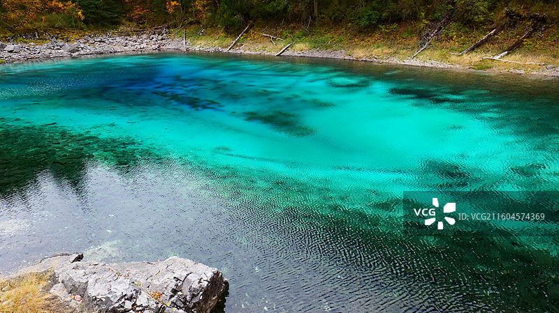 扎尕那和九寨沟的秋天图片素材